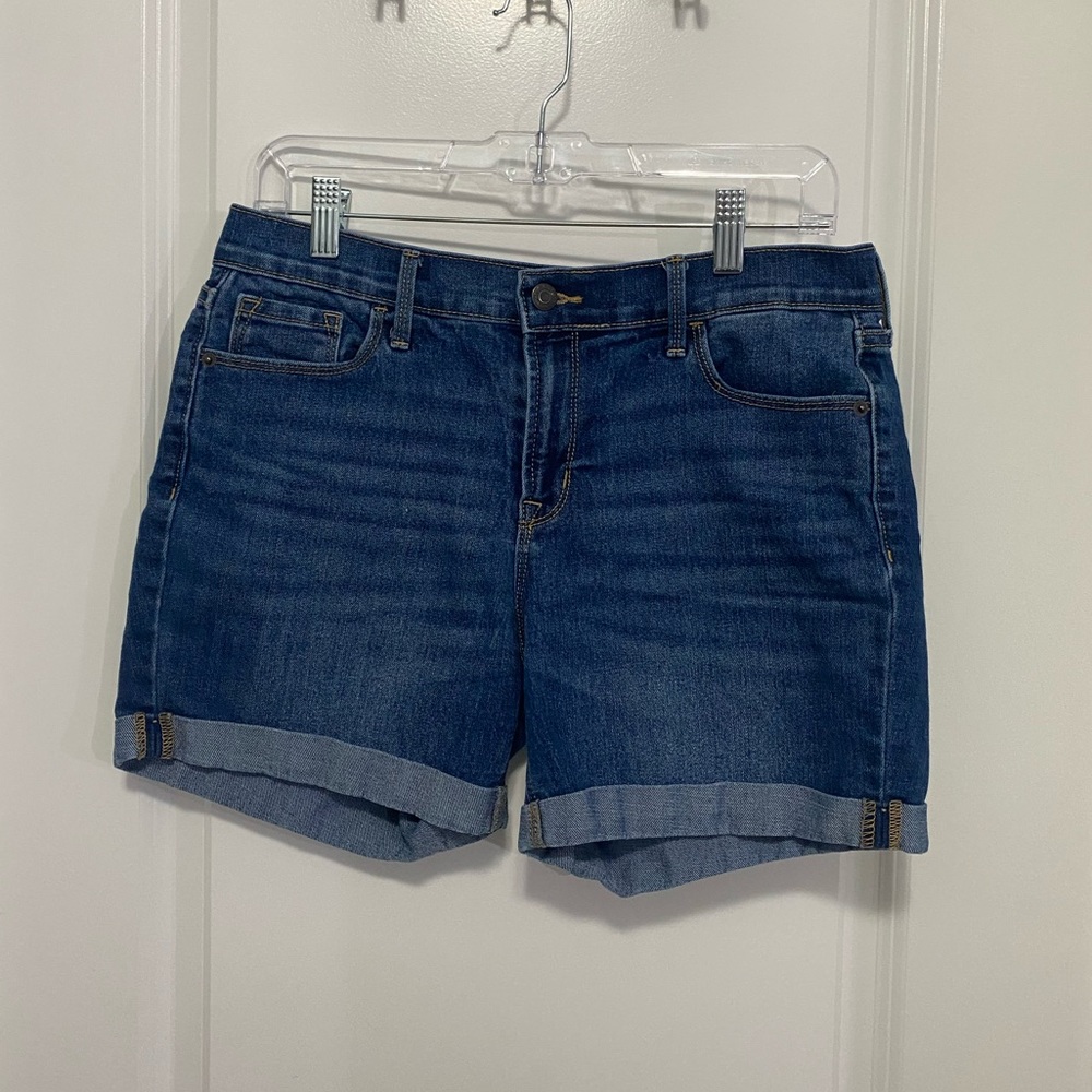 Old Navy denim shorts with folded hem.